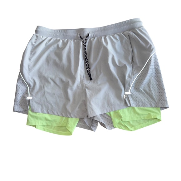 Men's Fabletics Kadence Short Lined 3 Inch Shorts Size XL - Picture 1 of 6